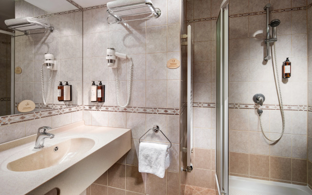 Pinia Hotel & Resort
