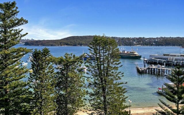 Beautiful 2 Bedroom Apartment Overlooking Manly Wharf - MAN29