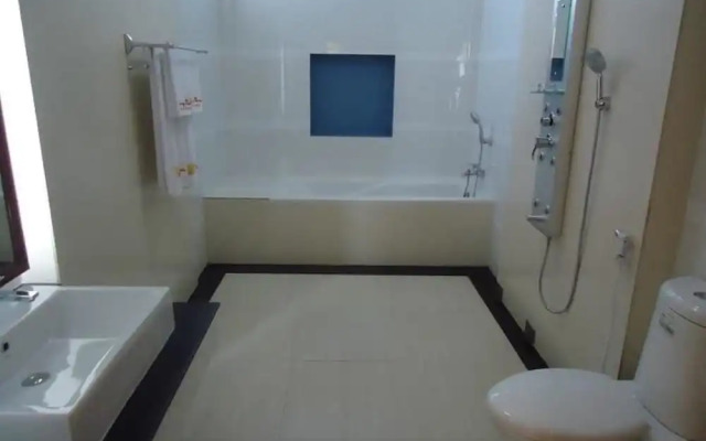 Hsaung Thazin Hotel Nay Pyi Taw