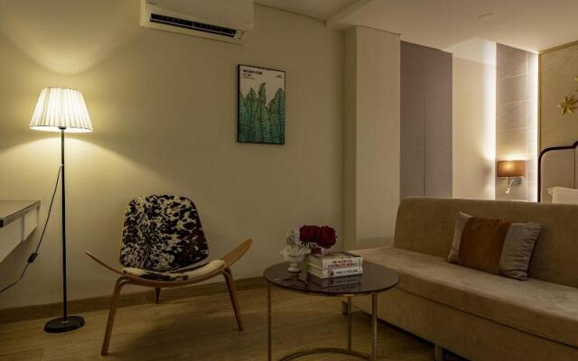 Golden Tree Hotel & Apartment By Zuzu