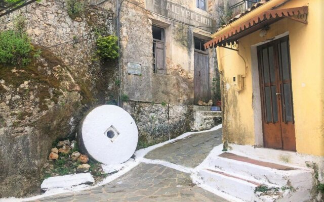 Cosy and Familiar Maisonette in Agious Deka, Corfu