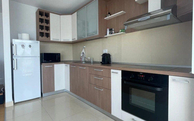 Sunny two room apartment, Baneasa, Petrom City.