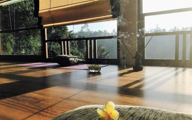 Suarapura Resort and SPA