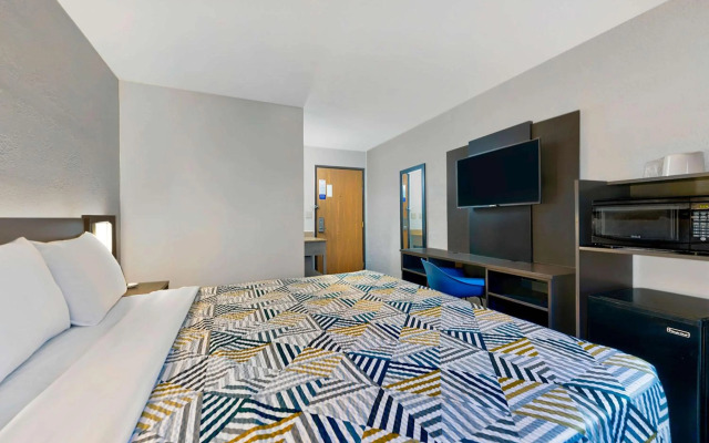 Motel 6 Cedar Rapids, IA - Airport