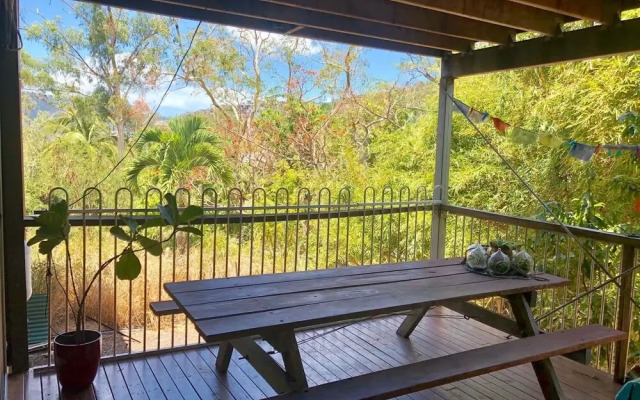 Airlie Beach Pet Friendly 3 Bedrooms
