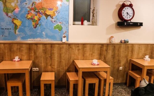 Envoy Hostel & Tours