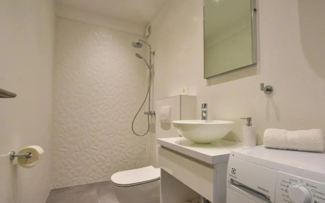 Holiday house with a swimming pool Dugopolje, Zagora - 19033