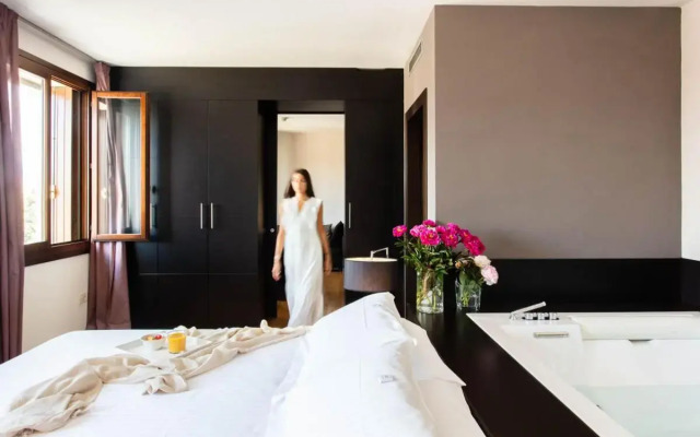 Sweet Hotel