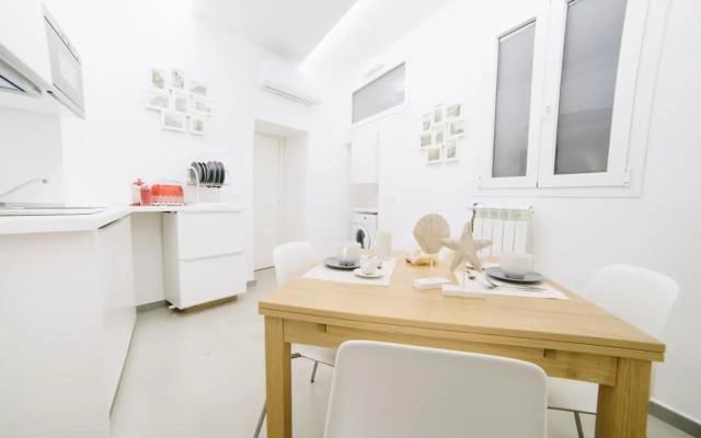 330 Holiday Apartments Manarola