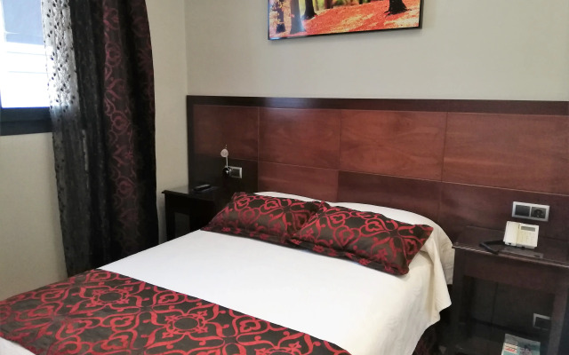 Hotel LB Lebrija by MA 22 Puntos