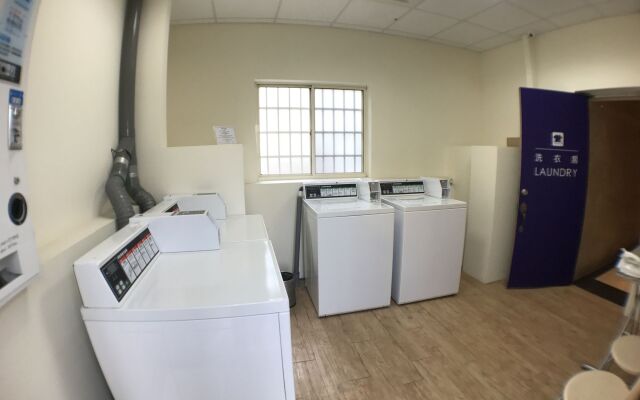 Airline lnn Green Park Way