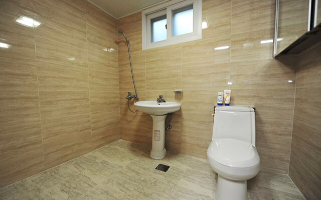 Yeongdeok Green Garden Pension