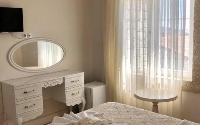Alacati Min Otel