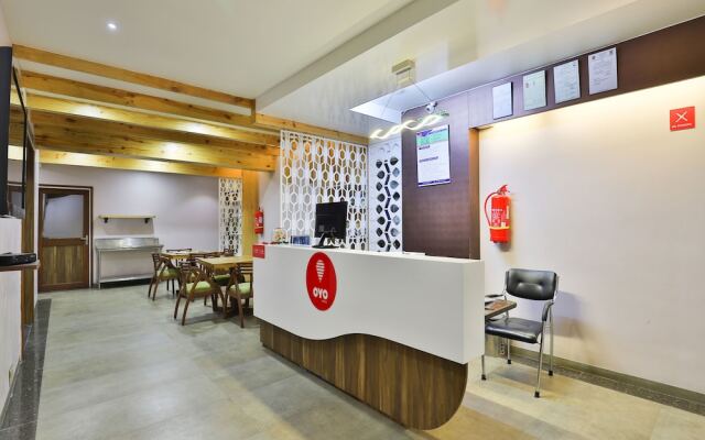 OYO 13420 Hotel Adendip Inn