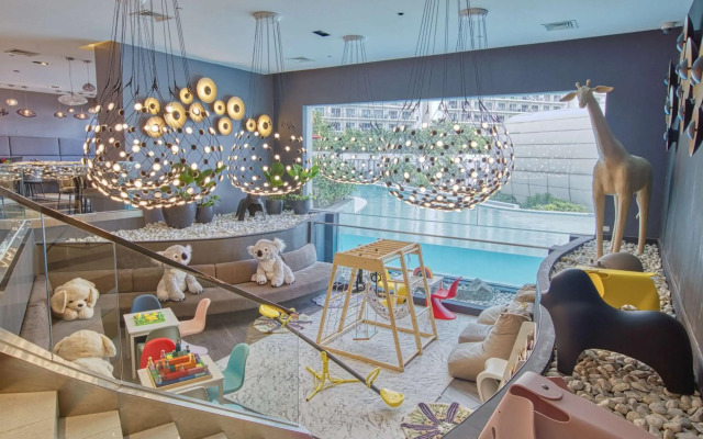 Novotel Suites Manila at Acqua