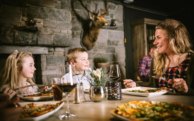 Highland Lodge