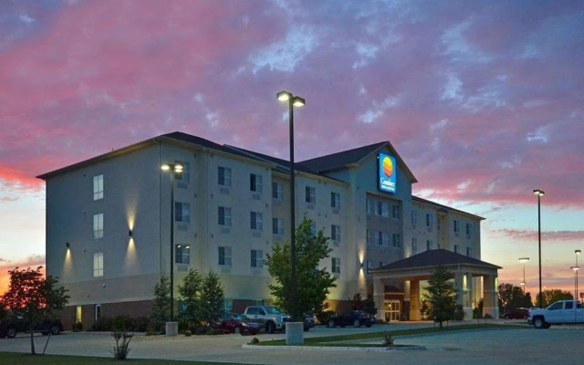 Comfort Inn & Suites Oklahoma City West - I-40
