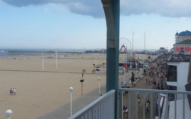 Ocean 1 Hotel and Suites