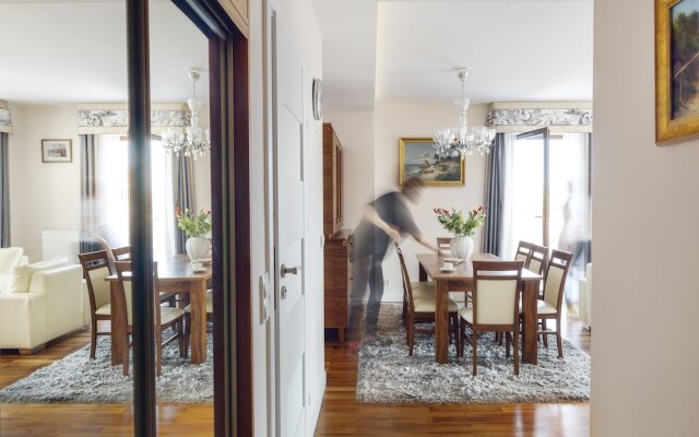 Apartment Empire Sopot by Renters