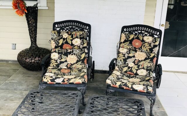 Clevedale Historic Inn and Gardens