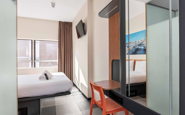 easyHotel The Hague Scheveningen Beach