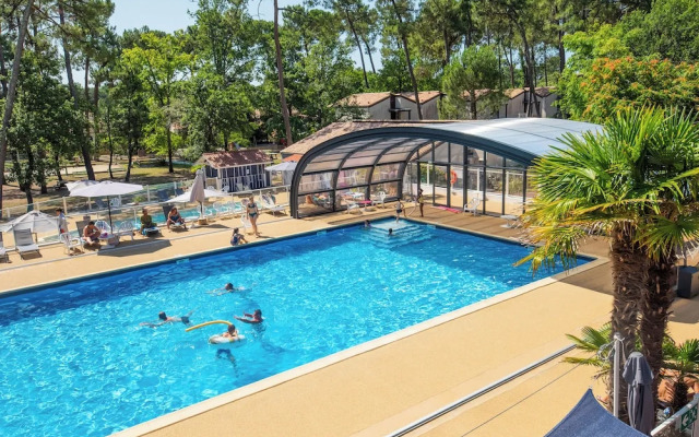 Azureva Ronce Les Bains