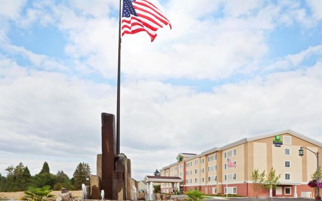 Holiday Inn Express Hotel & Suites Chehalis - Centralia