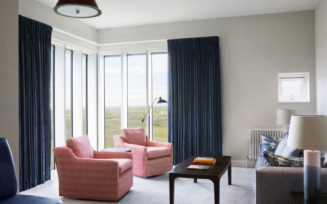 Another Place, The Machrie