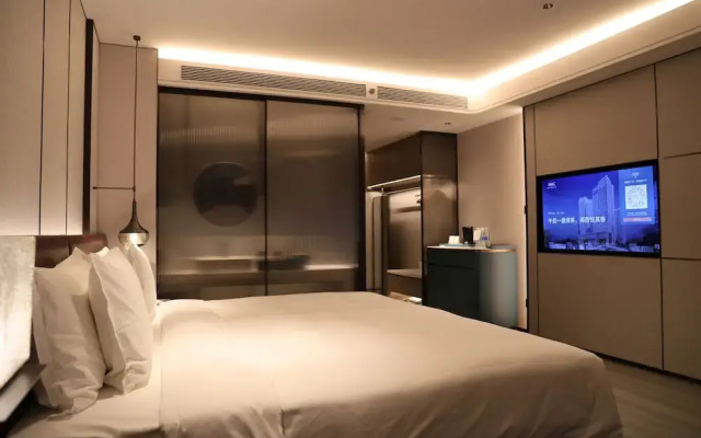 Crowne Plaza Xi'an Weiyang by IHG