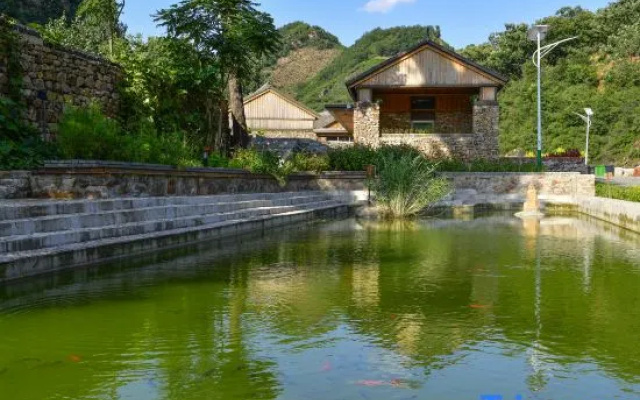 Shoulv Hanshe Bolv Mantang Courtyard