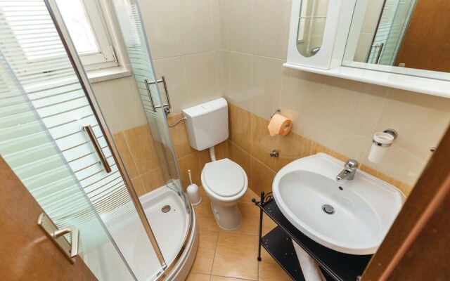 Amazing Home in Jadranovo With Wifi and 2 Bedrooms