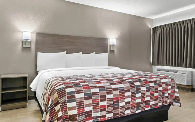 Red Roof Inn Flint