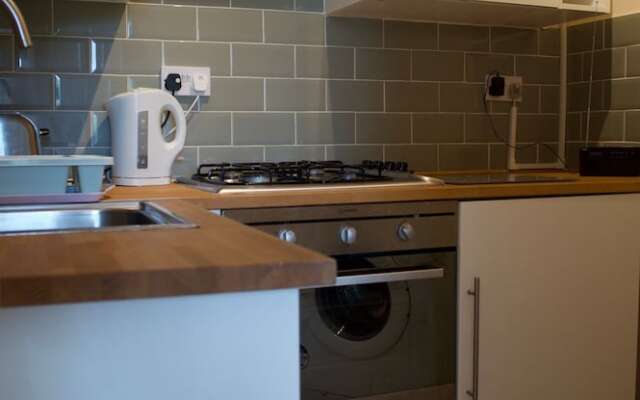 1 Bedroom Flat 15 Minutes From Edinburgh City Centre