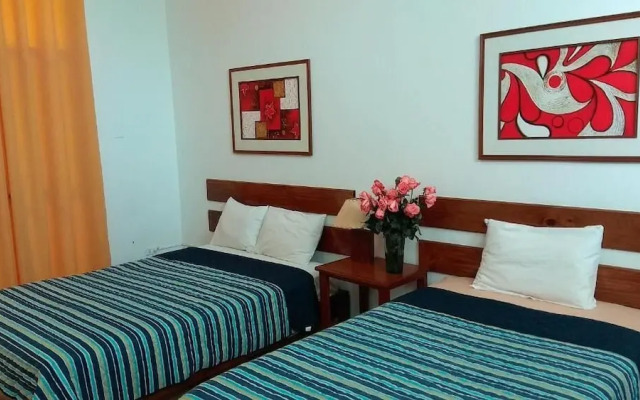 Hotel Cocos Inn