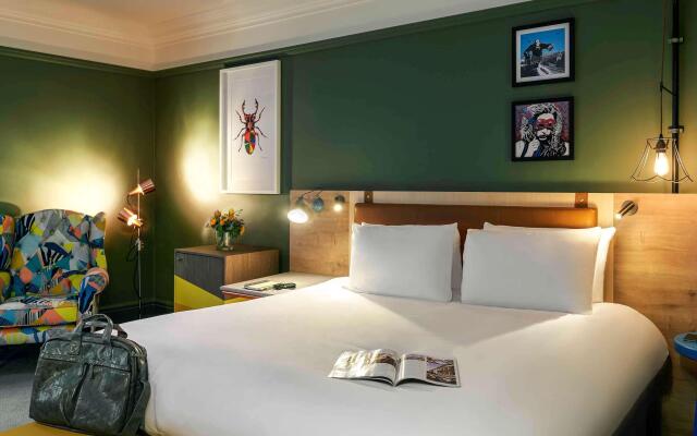 Bristol Grand Hotel By Sunday