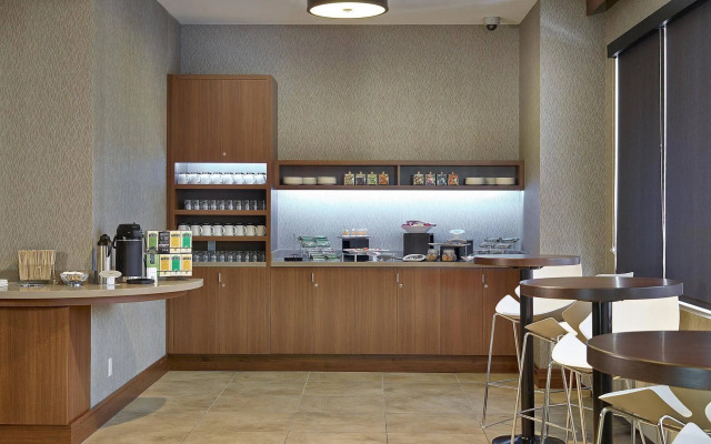 DoubleTree by Hilton Hotel & Conference Centre Regina