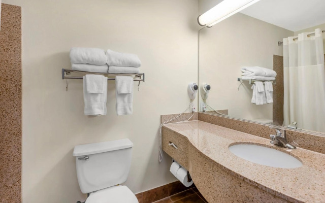 Clarion Pointe Sioux Falls Airport