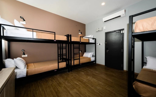 OYO Townhouse, Selayang formerly RHR Hotel
