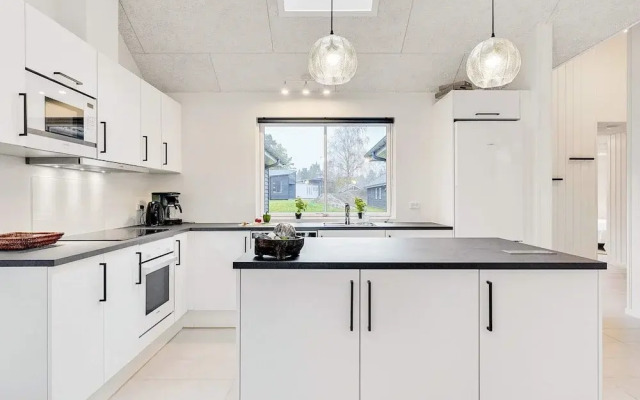 16 Person Holiday Home in Vaeggerlose