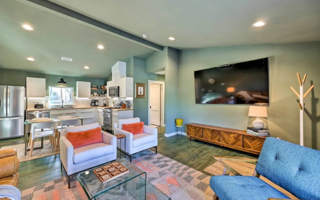Modern Bentonville Home: Mountain Biker's Paradise