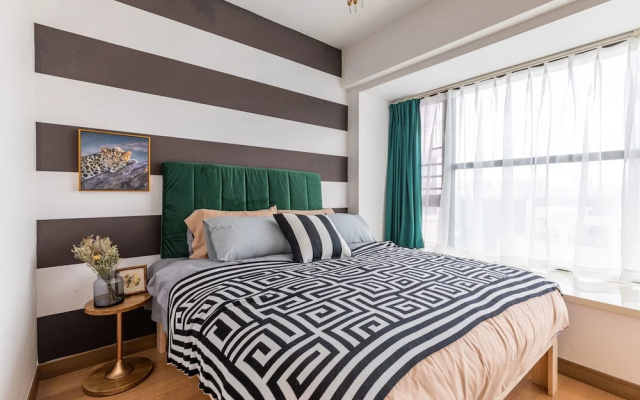 Locals Boutique Apartment Huafa Plaza 28