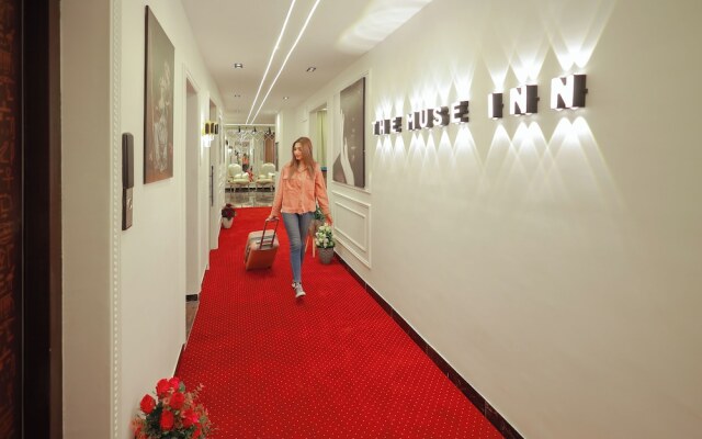 The Muse Pyramids INN