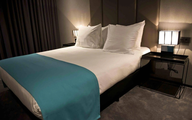 Hotel Glow