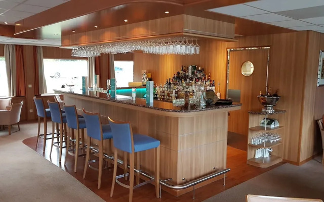 Hotelkabinenschiff Junker Jörg