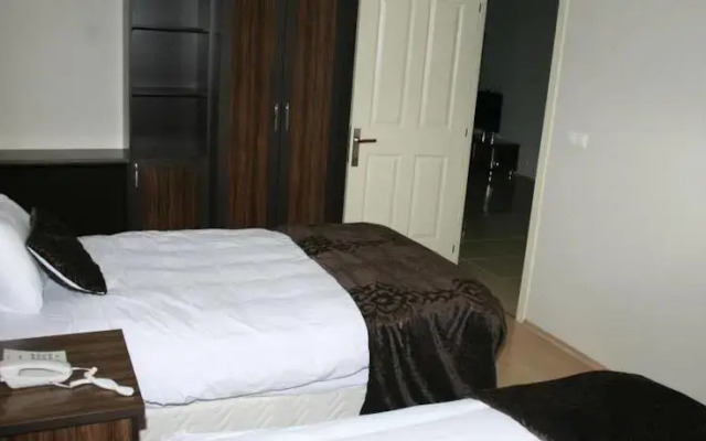 Elmali Hotel