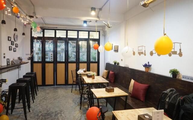 Feel Good Bangkok Hostel