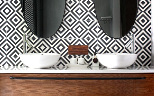 Seaforest Hotel by Haviland