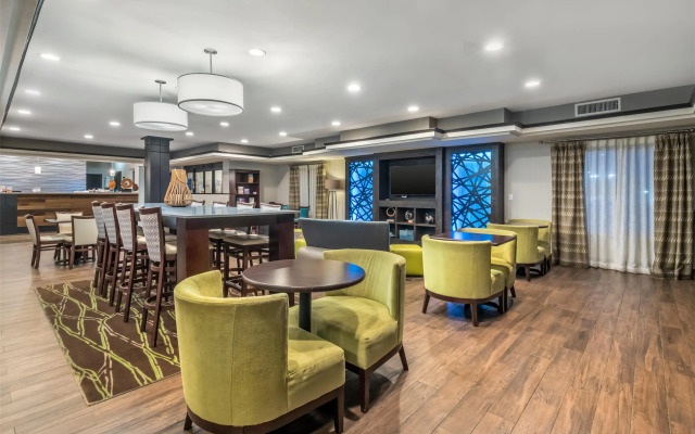 Best Western Plus Liberal Hotel & Suites