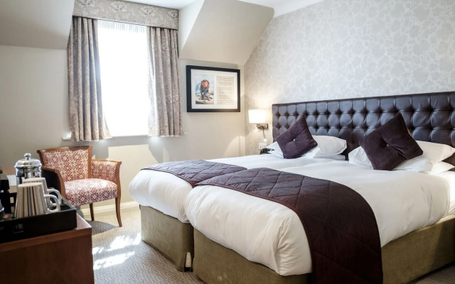 Red Lion Hotel, Hillingdon