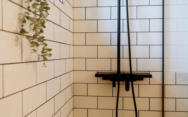 Sunny 2BR Flat - Top Location - Amazing Balcony